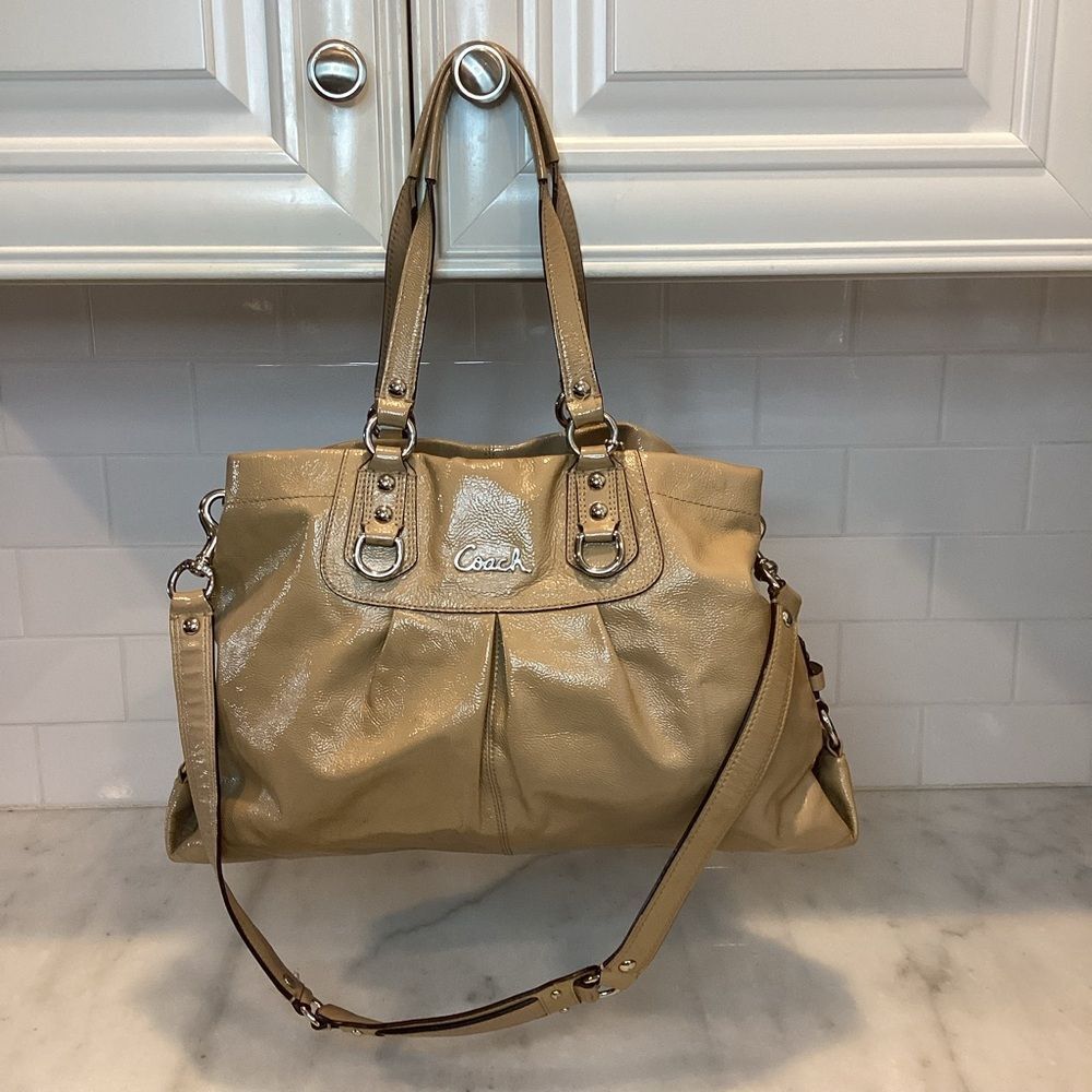 Coach Bag Purse Handbag Leather Ashley Patent Carry All Satchel Shoulder Bag